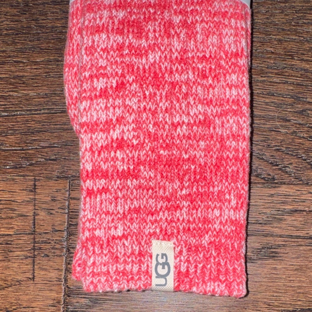 UGG Women's Vibrant Pink Socks - Picture 3 of 4